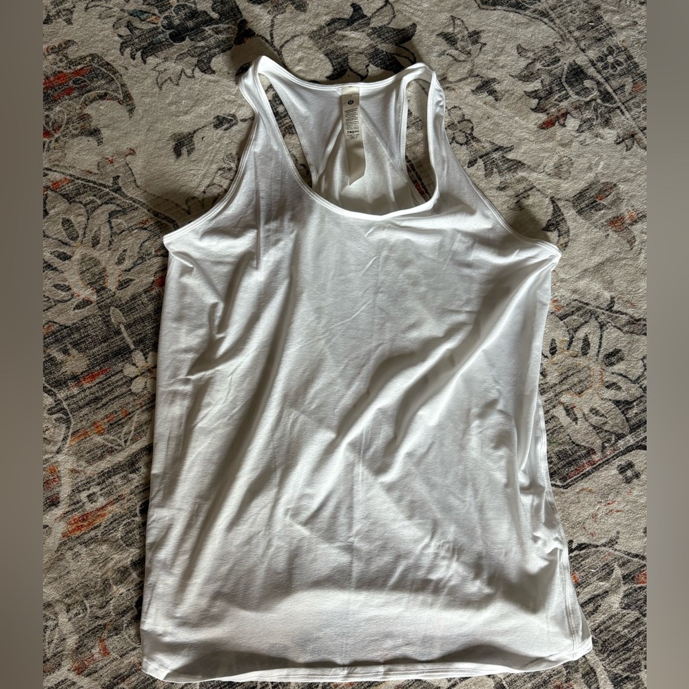 Lululemon Essential White Tank Top *pleated size 8 NWOT